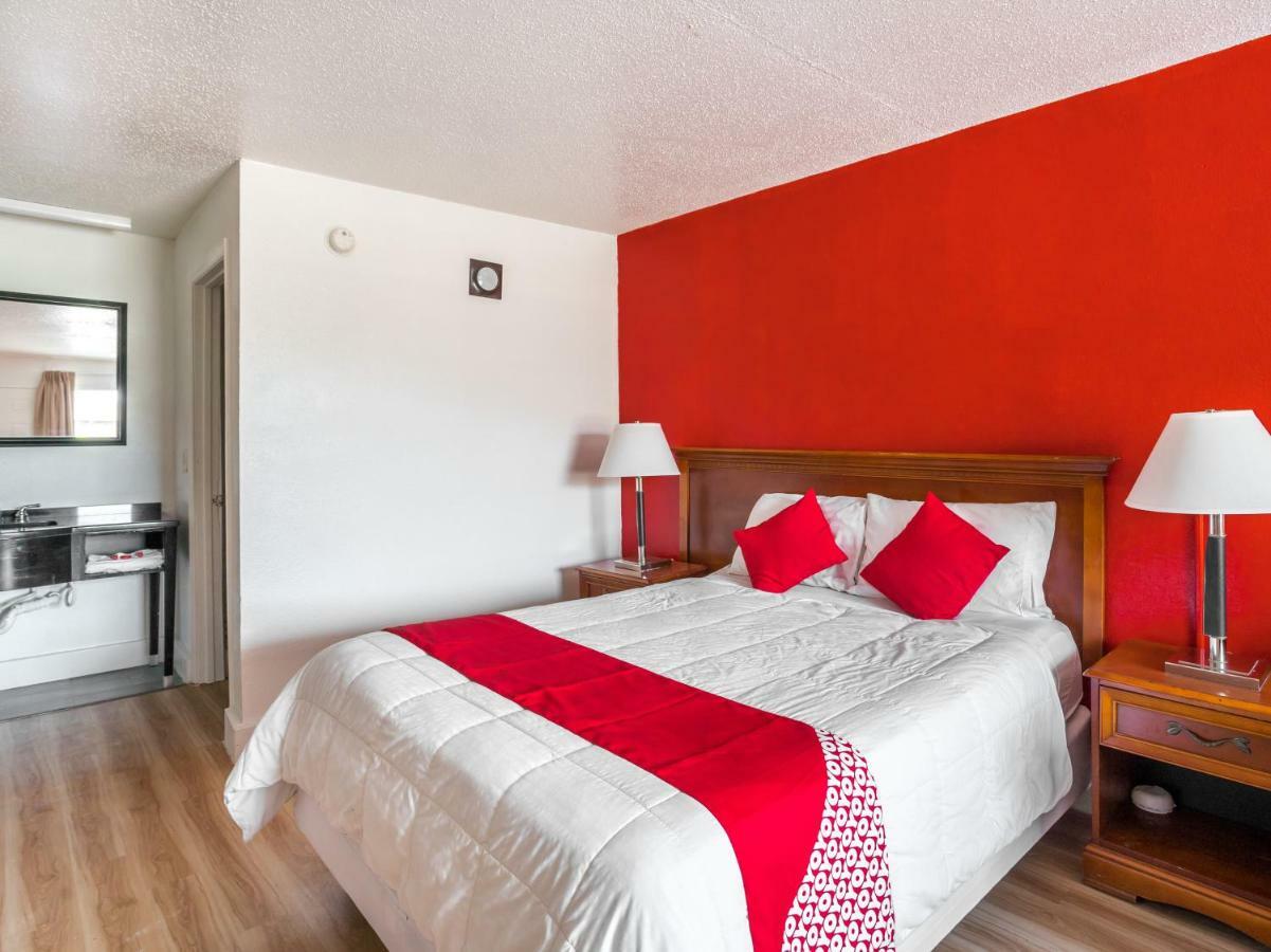 Oyo Hotel Columbia Sc West 웨스트컬럼비아 외부 사진