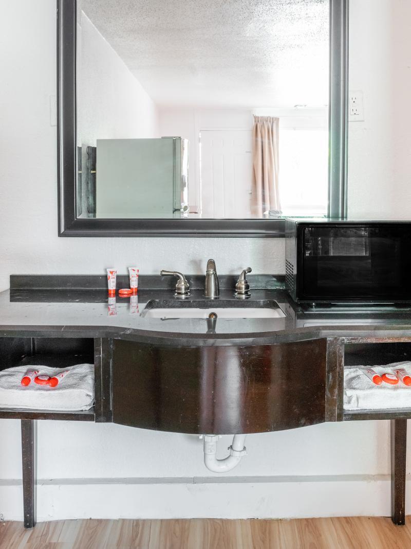 Oyo Hotel Columbia Sc West 웨스트컬럼비아 외부 사진